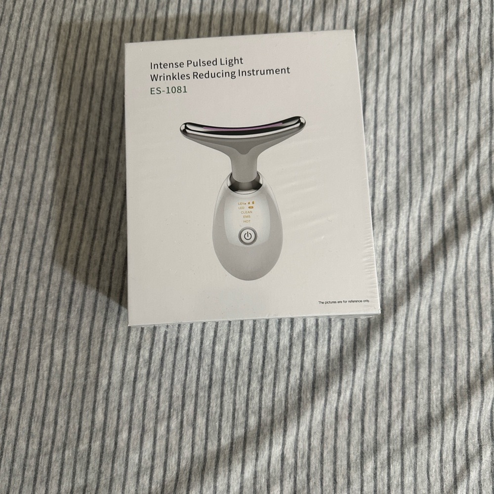 Intense Pulsed Light Wrinkles Reducing Instrument ES-1081 - White